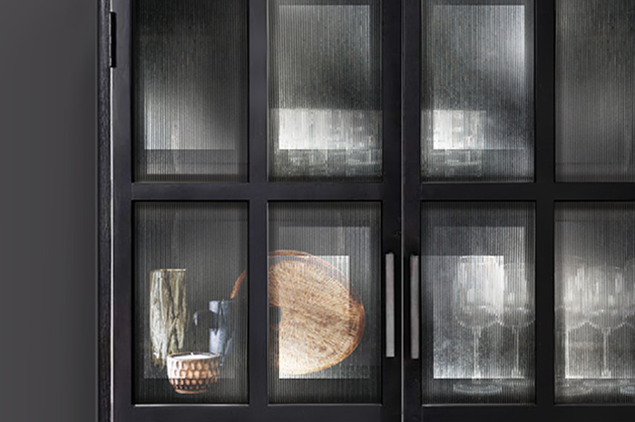 Vidrio decorativo en mueble